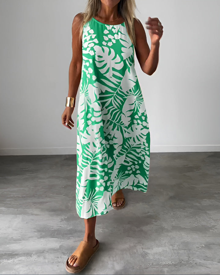 Elegant sleeveless women’s dress with soft lining and effortless movement.