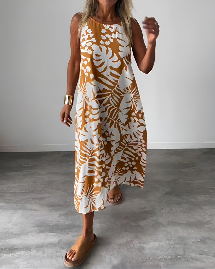 Sleeveless elegant maxi dress with a flowing silhouette and flattering waist design.