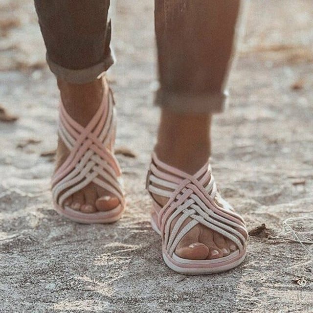 Casual spring sandals displayed on a clean background.
