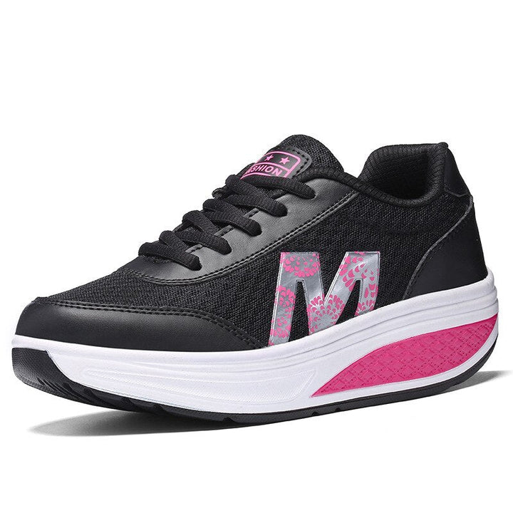 Lace-up walking sneakers for casual daily wear.
