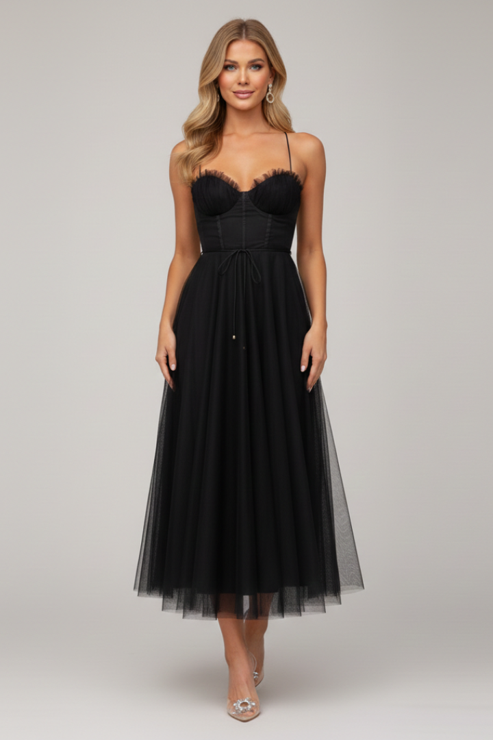 Front close up of strapless bodice design