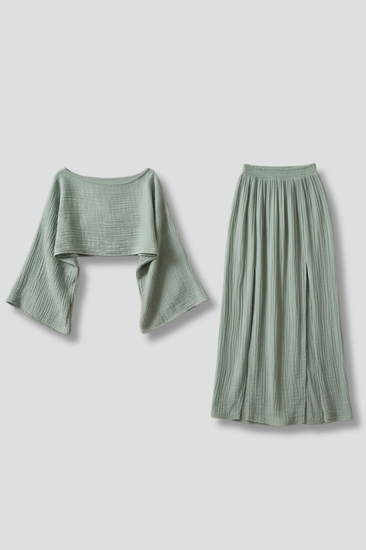 Cropped sleeve top and long set in gray background 