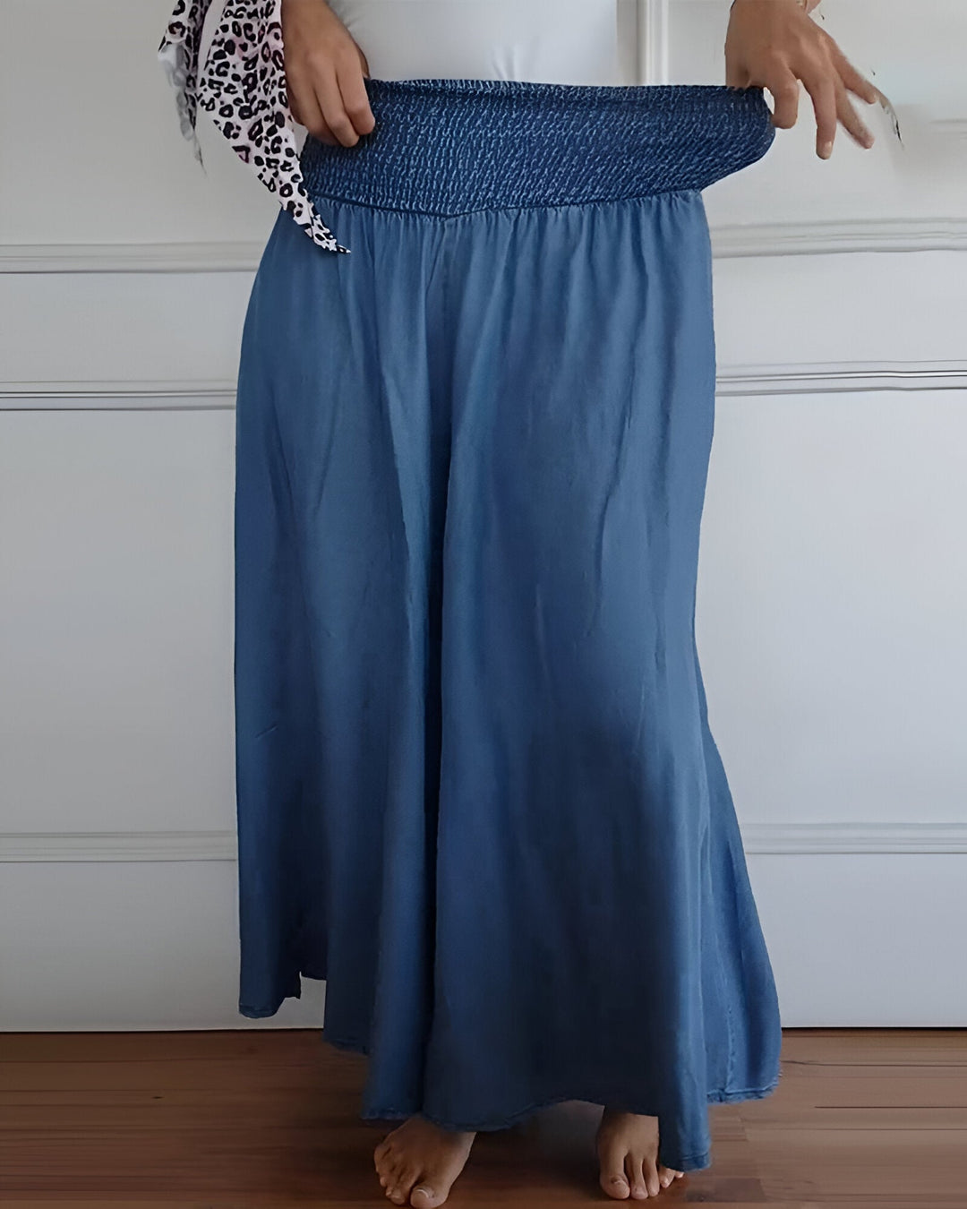 Everyday women’s pants with relaxed fit on plain background.