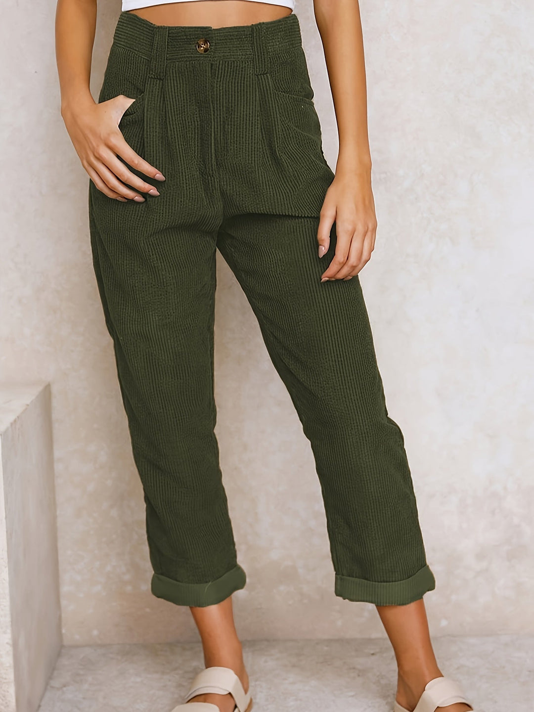 Nerinaria | Women's Casual Corduroy Relaxed Fit Tapered Pants — Green